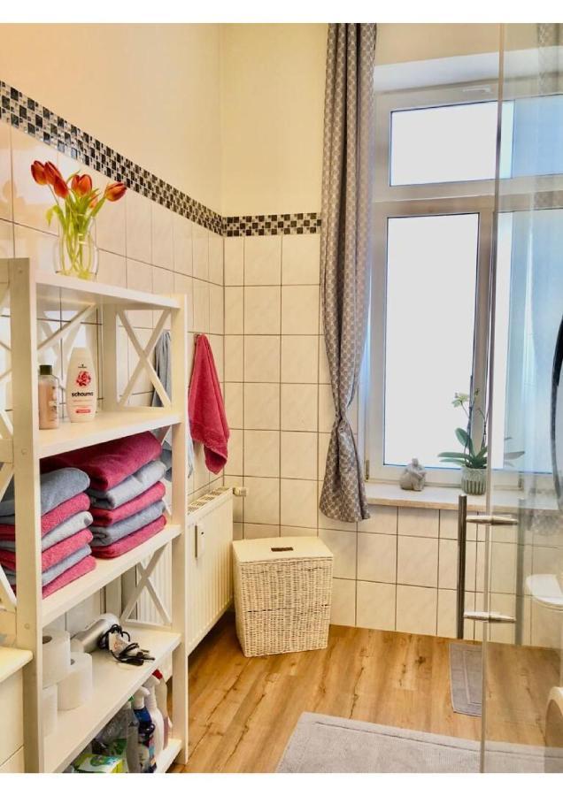 Attraktive Wohnung Mit Balkon Zum Gruenen Hinterhof شفيرين المظهر الخارجي الصورة